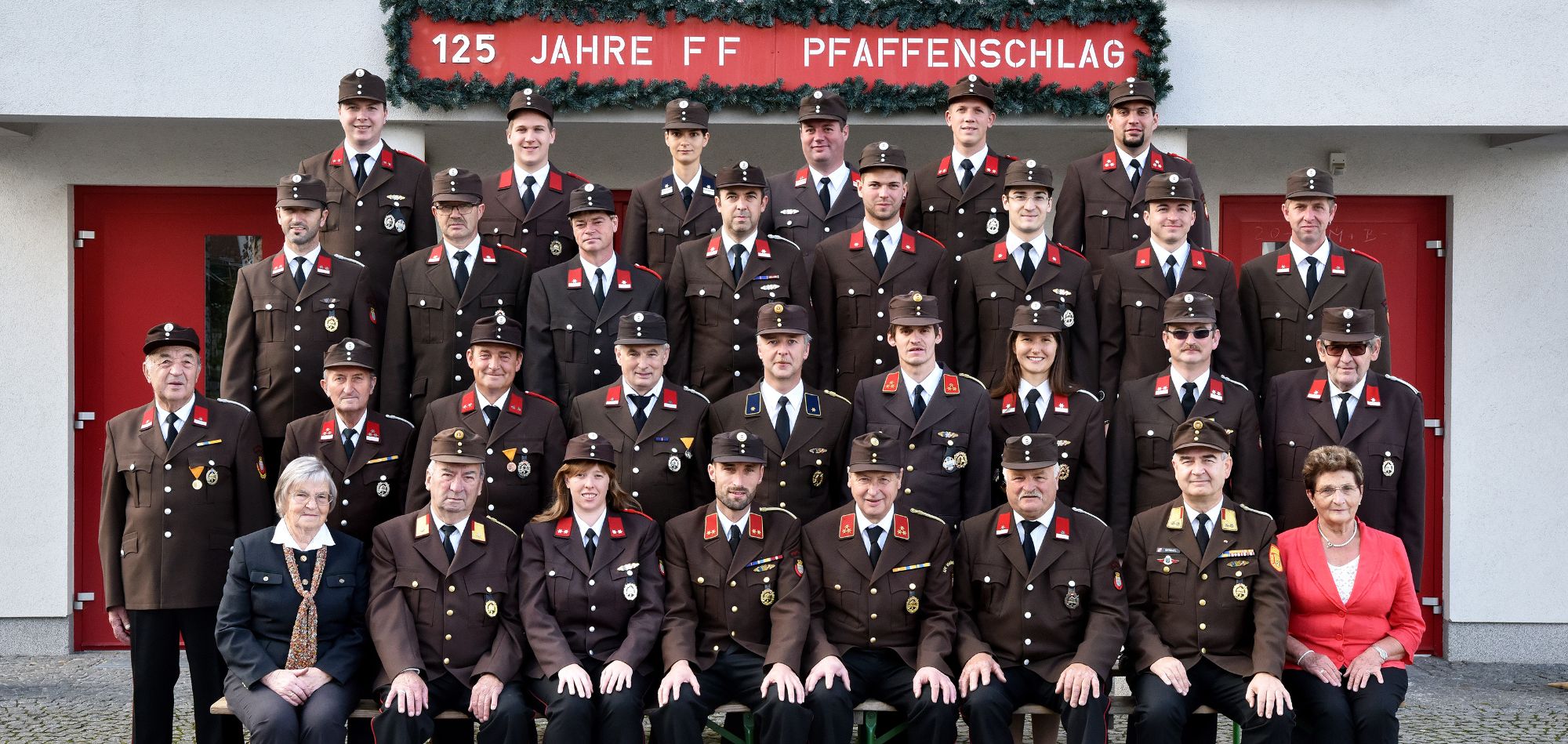 Gruppenfoto der Freiwilligen Feuerwehr Pfaffenschlag